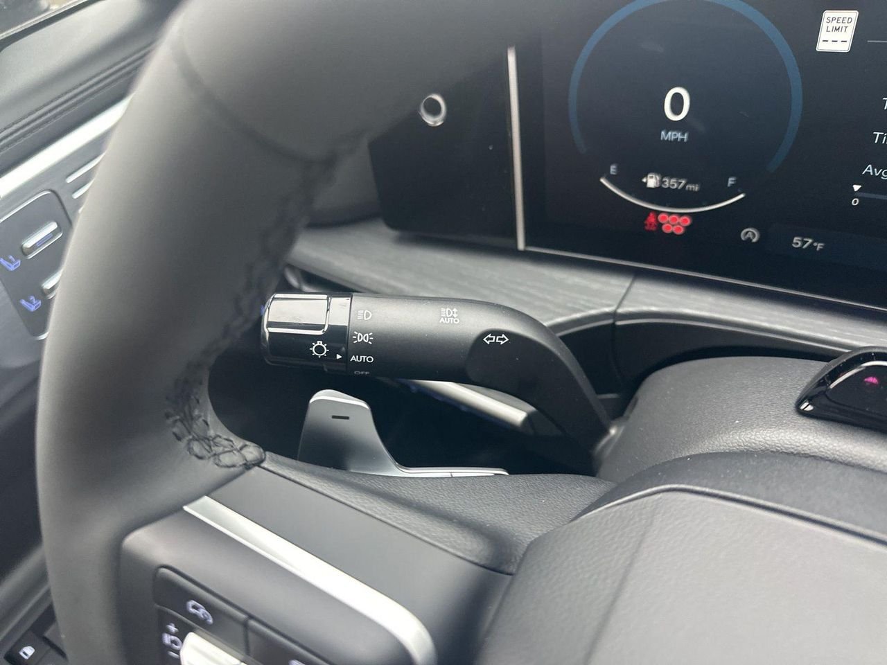 2026 Hyundai Santa Fe Limited - Photo 17