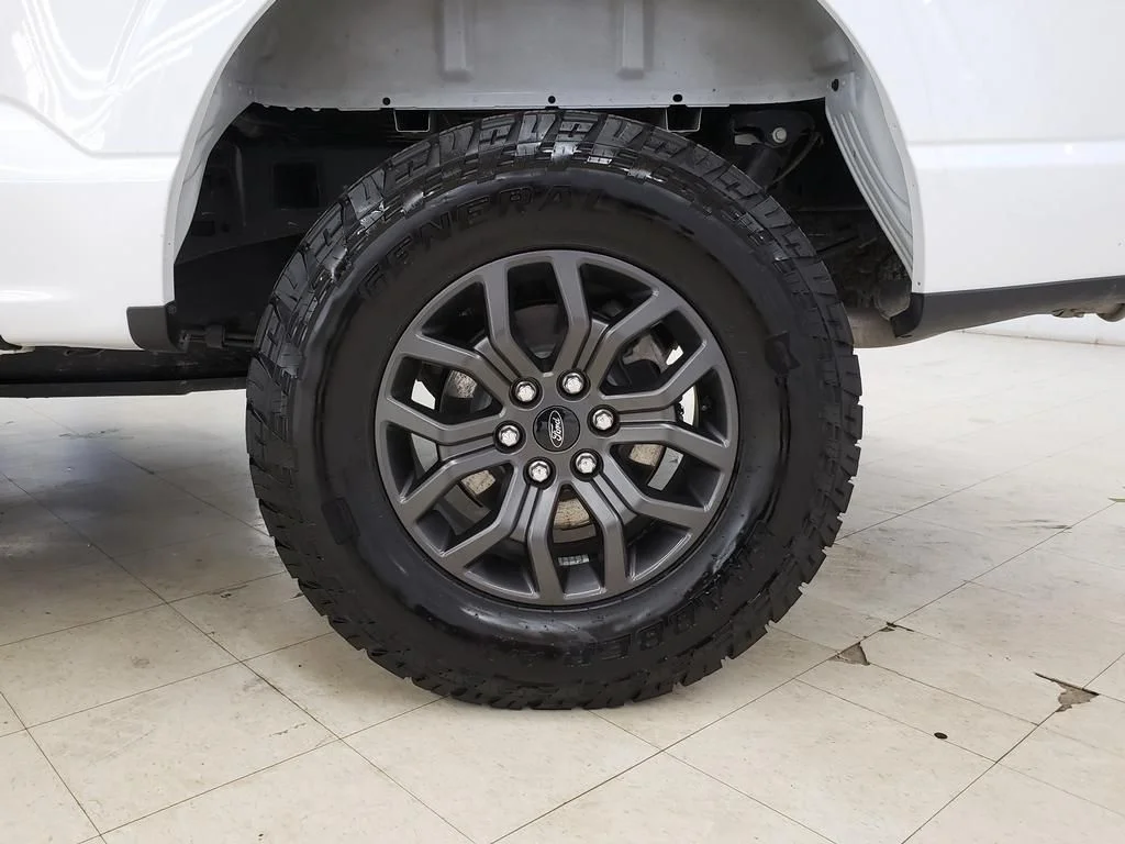Used 2025 White Ford Tremor image 26