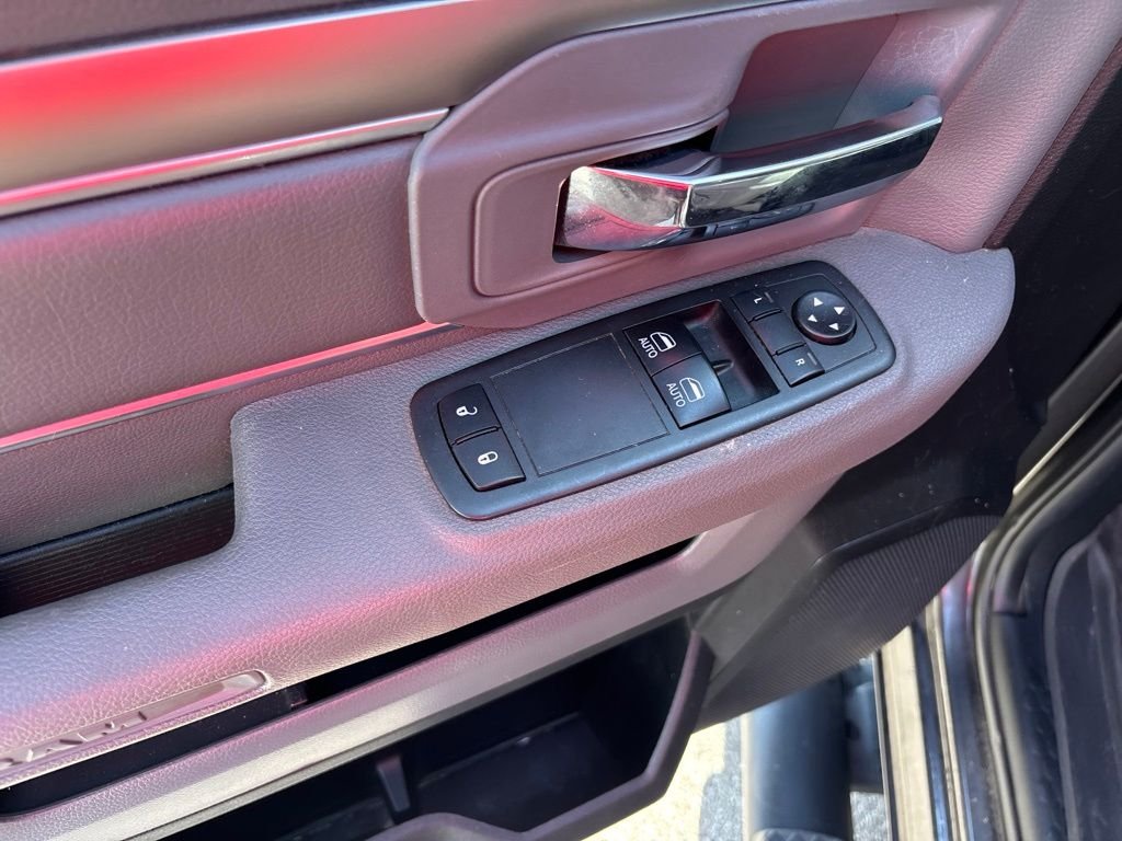 Certified Used 2018 Gray Ram Express image 22