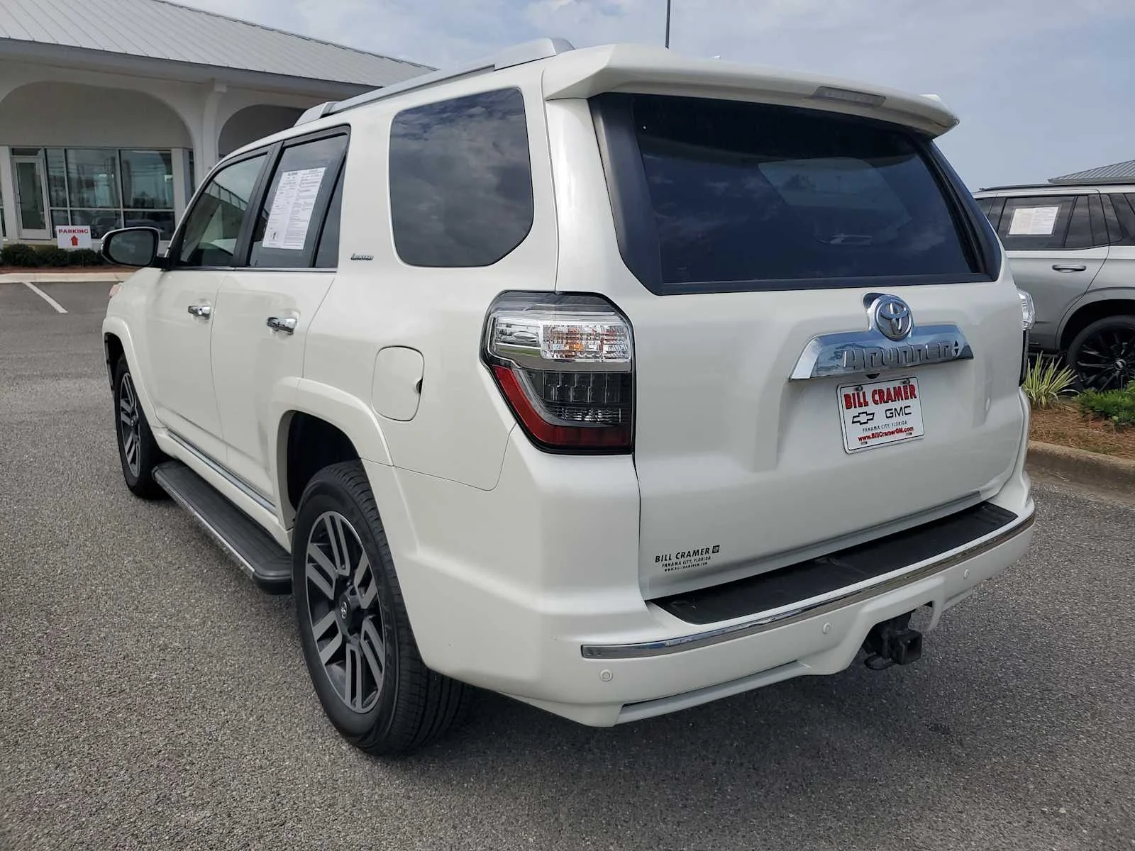Used 2022 Blizzard Pearl White Toyota Limited image 3