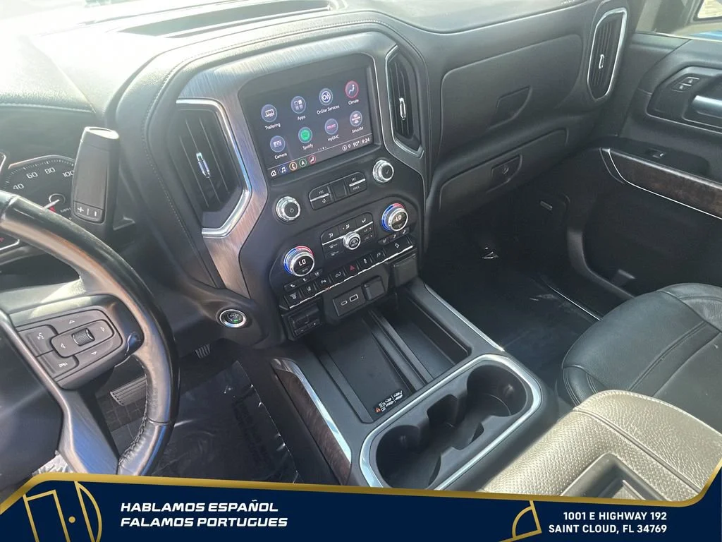 Used 2022 White Frost Tricoat GMC Denali image 23
