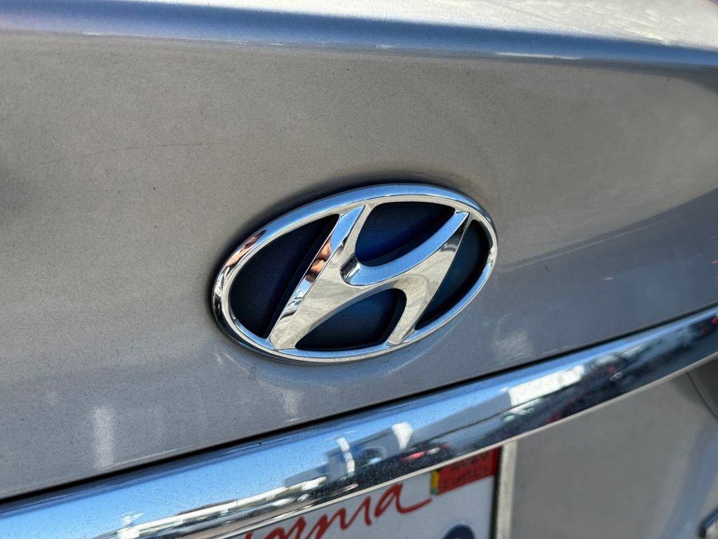 Used 2013 Silver Hyundai Limited image 20