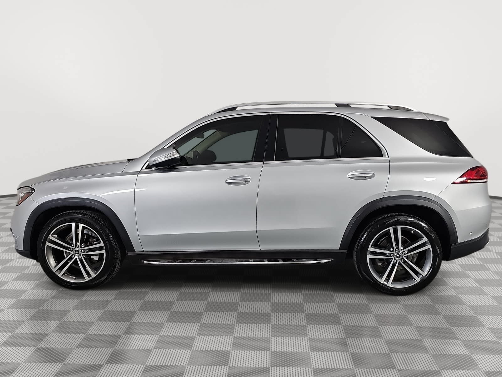 Used 2020 Silver Mercedes-Benz GLE 350 image 5