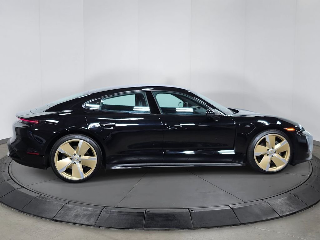 Used 2024 Black Porsche  image 8