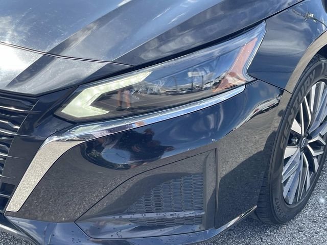 Certified Used 2024 Black Nissan 2.5 SV image 9