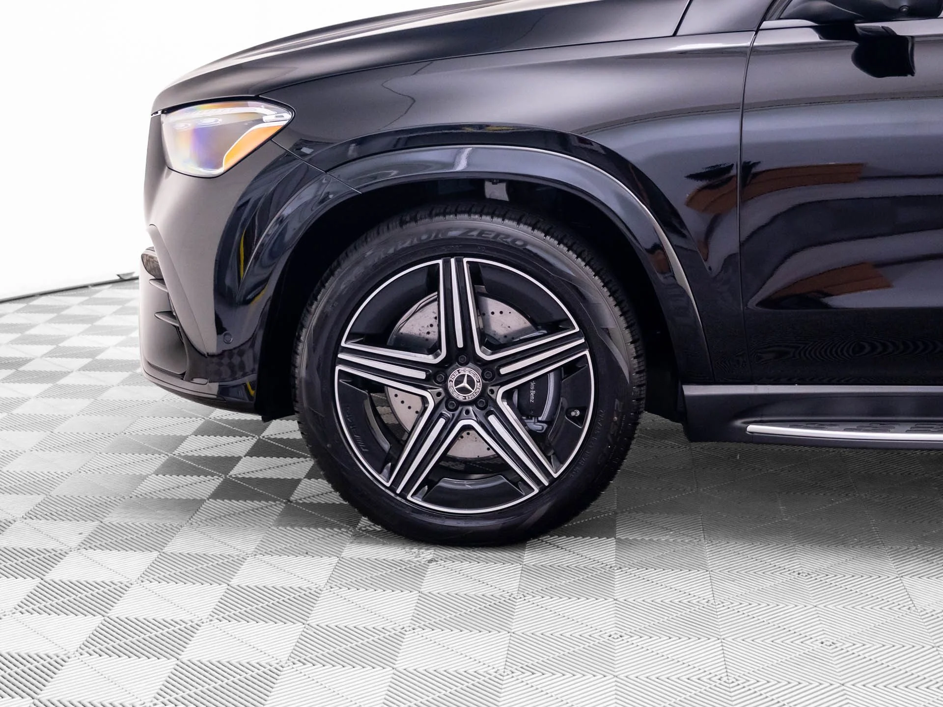 New 2026 Black Mercedes-Benz GLE 450 image 35