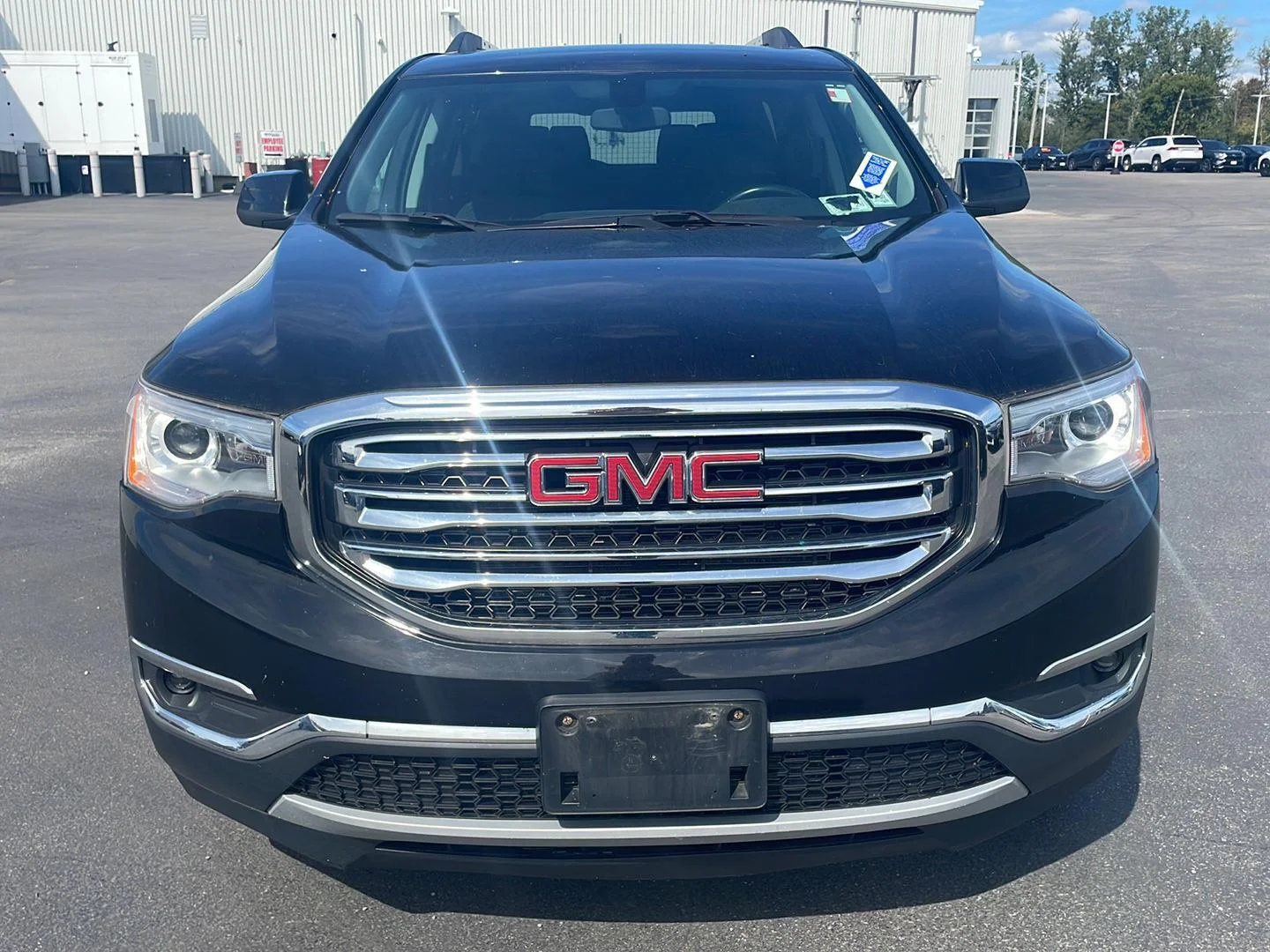 Used 2018 Ebony Twilight Metallic GMC SLE image 8
