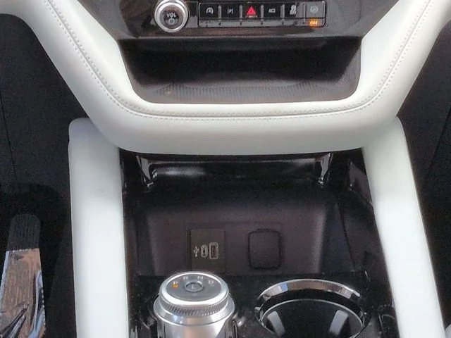 New 2026 Agate Black Metallic Ford Platinum™ image 19