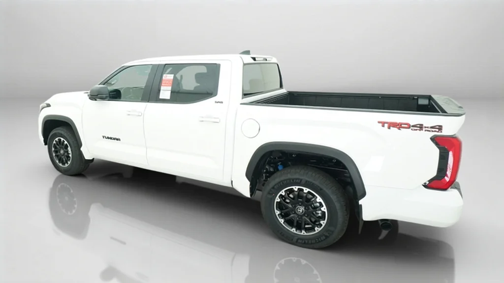 New 2026 Ice Cap Toyota SR5 image 15