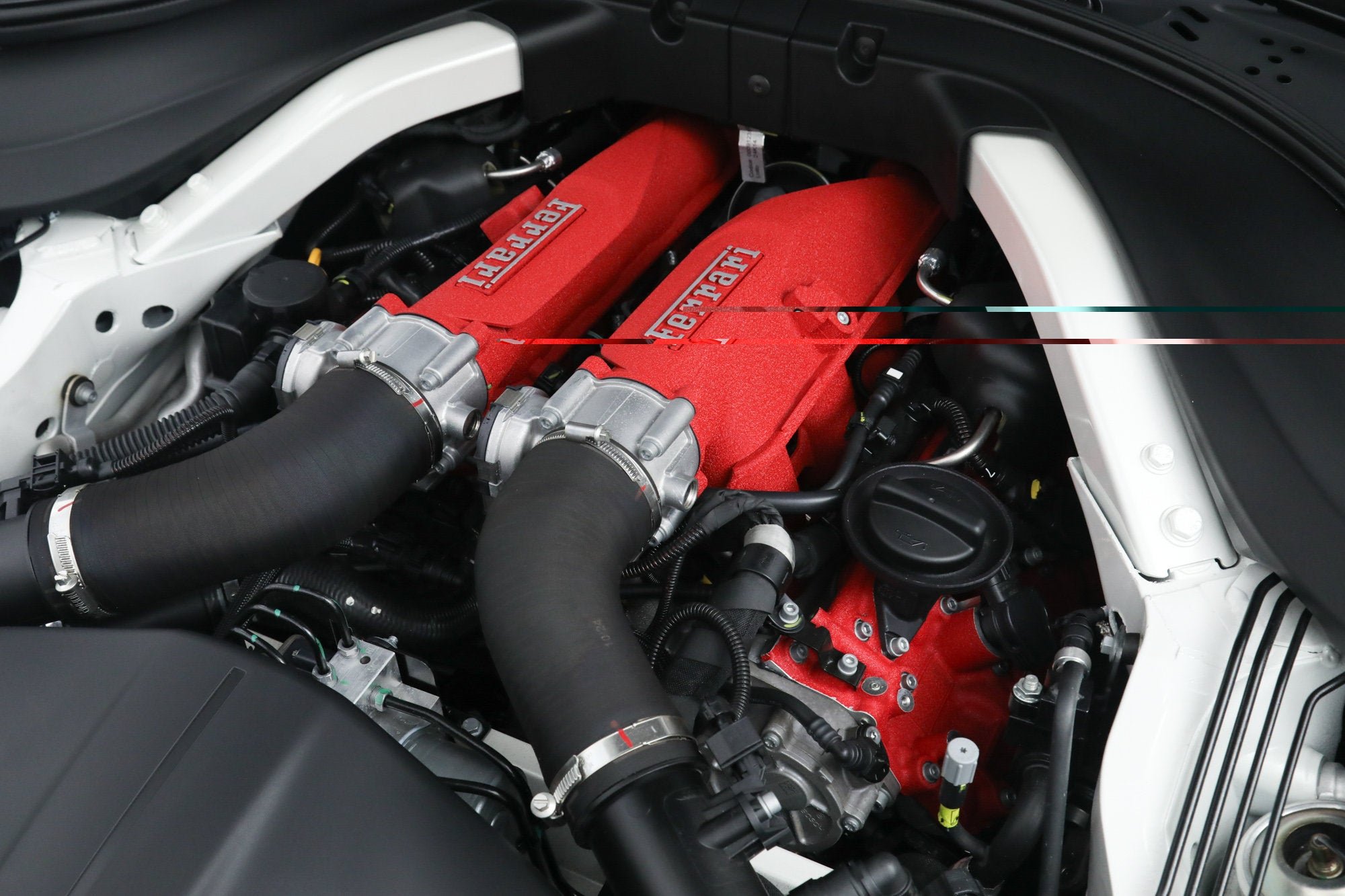 Certified Used 2025 Bianco Italia Ferrari  image 35