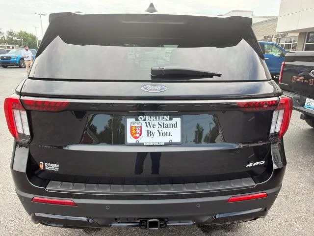 New 2026 Agate Black Metallic Ford ST-Line image 26