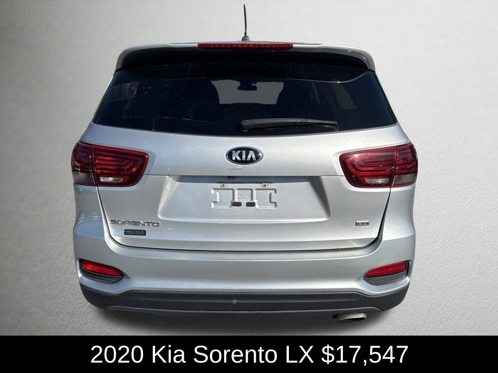Used 2020 Sparkling Silver Kia LX image 4
