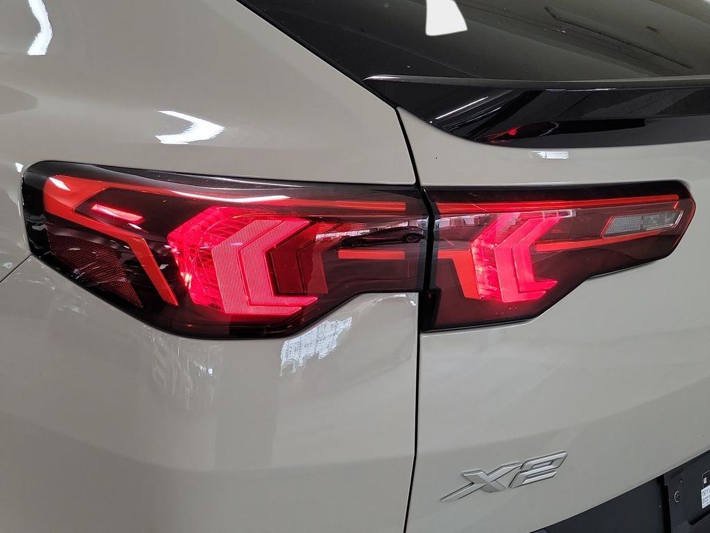 New 2026 Dune Grey Metallic BMW xDrive28i image 18
