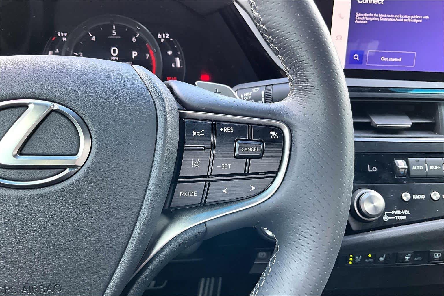 Used 2024 Ultra White Lexus F SPORT Handling image 24