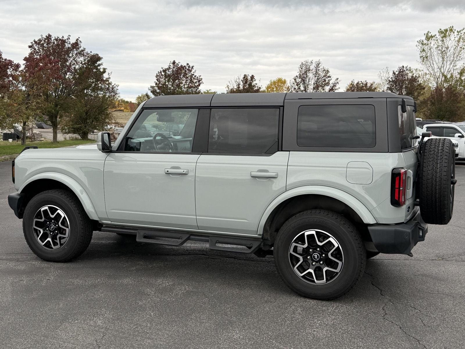 Used 2023 Cactus Gray Ford Outer Banks Advanced image 5