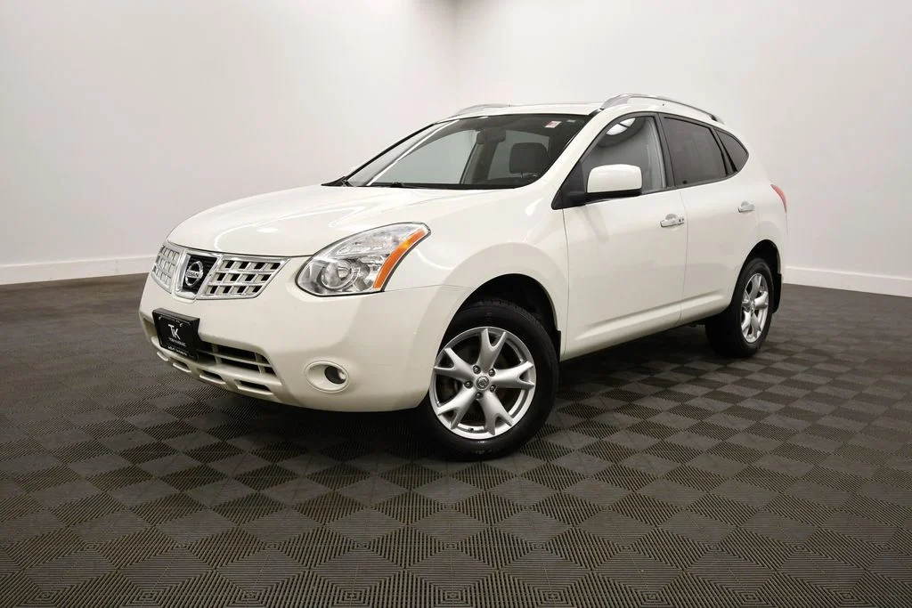 Used 2010 Nissan Rogue SL with VIN JN8AS5MV6AW147203 for sale in Rochester, Minnesota
