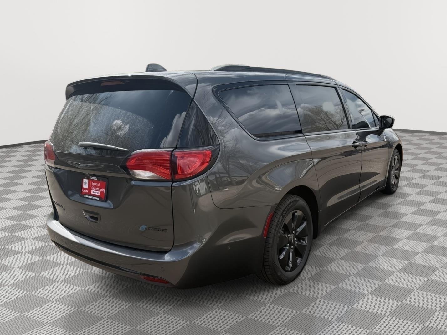2020 Chrysler Pacifica Hybrid Limited - Photo 7