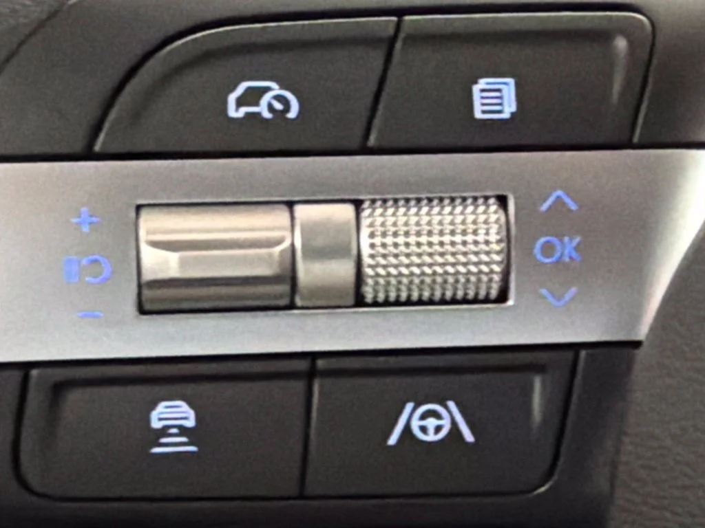 New 2026 Ecotronic Gray Hyundai SEL image 25
