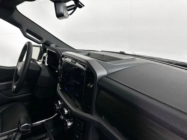 New 2026 Star White Metallic Tri-Coat Ford Lariat image 29