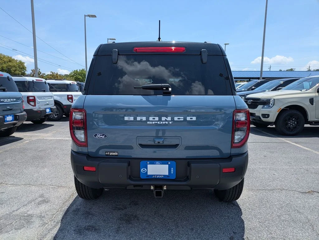 New 2026 Azure Gray Metallic Tri-Coat Ford Outer Banks image 5