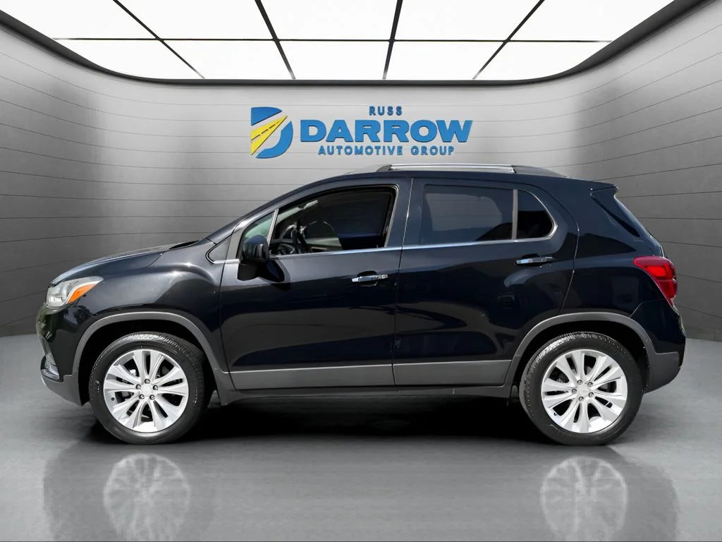 Used 2018 Black Chevrolet Premier image 2