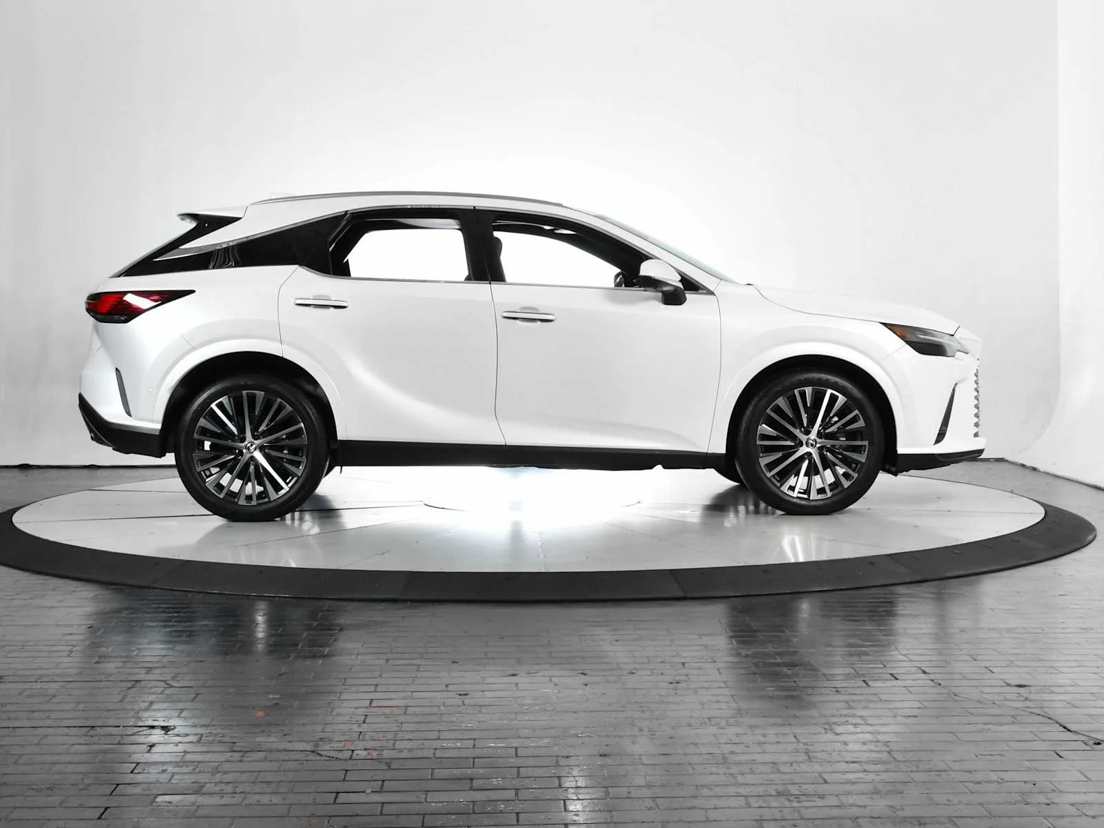 Certified Used 2024 EMINENT WHITE PEARL Lexus Premium Plus image 8