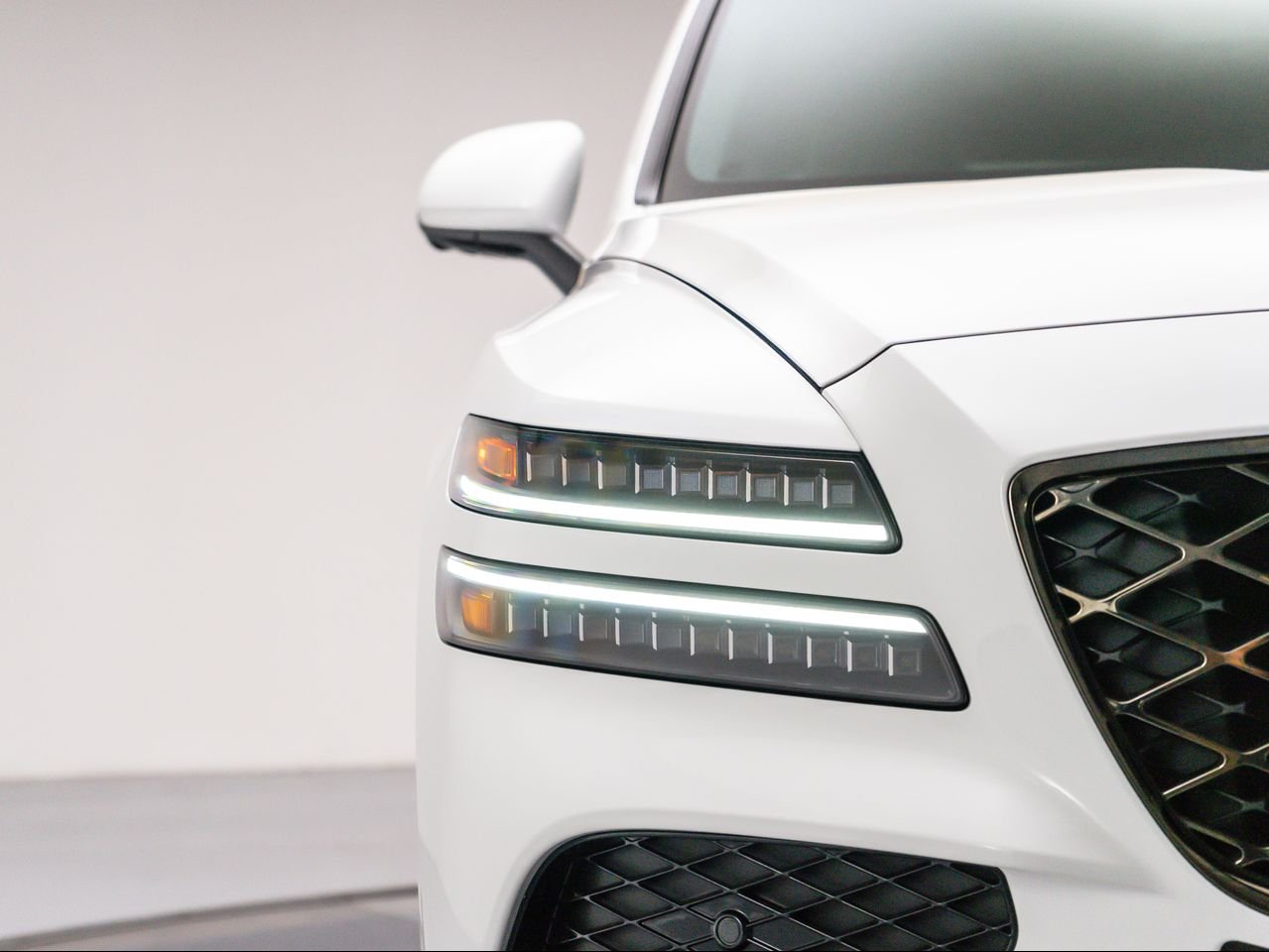 New 2026 Alta White Genesis 3.5T E-SC MHEV image 14