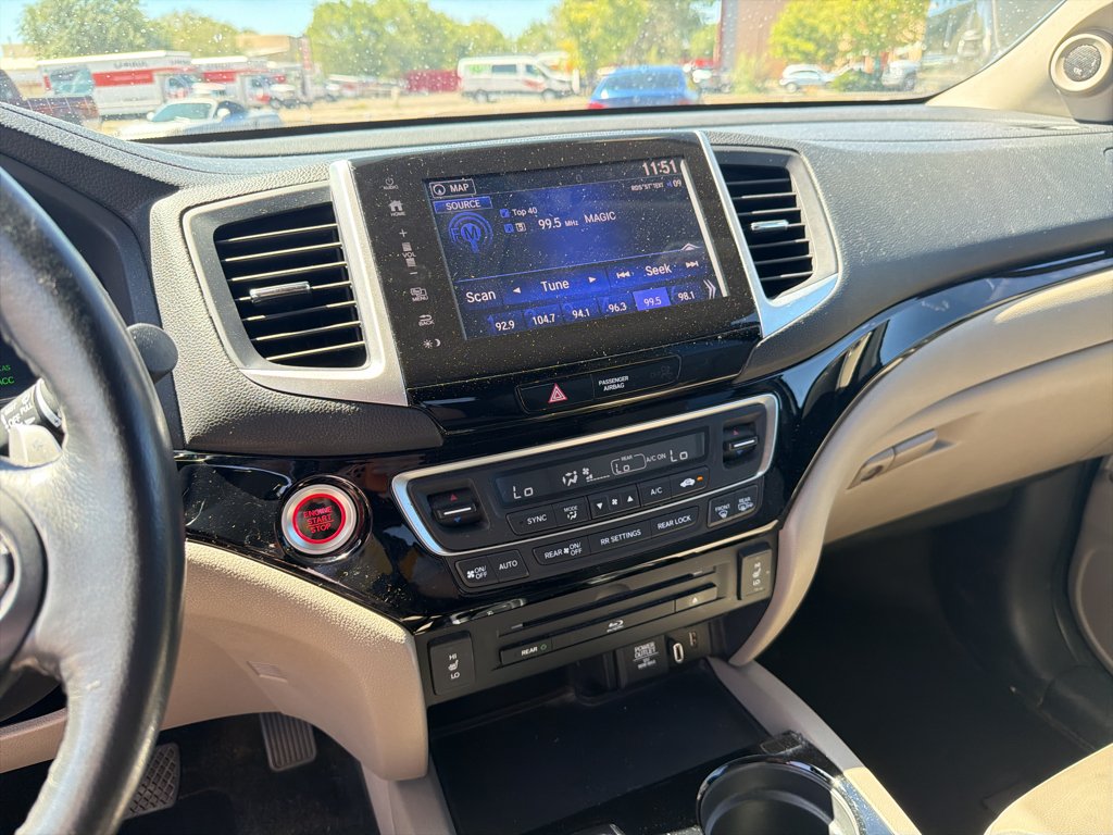 Used 2017 White Diamond Pearl Honda Touring image 12