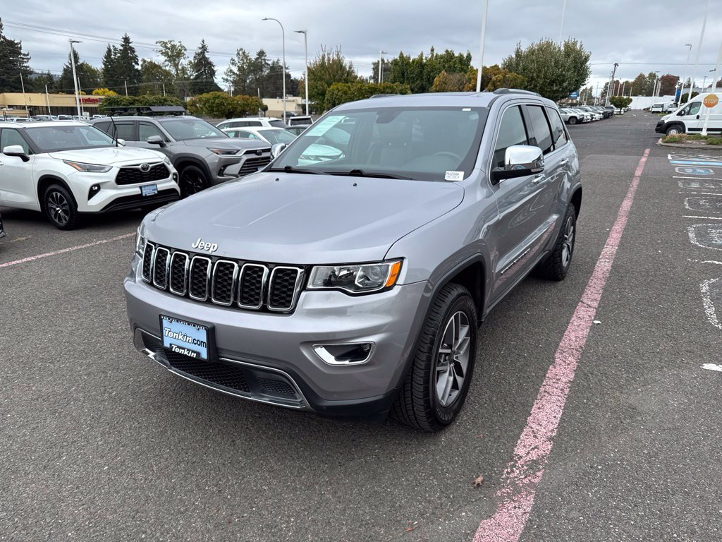 Used 2021 Silver Jeep Limited image 3