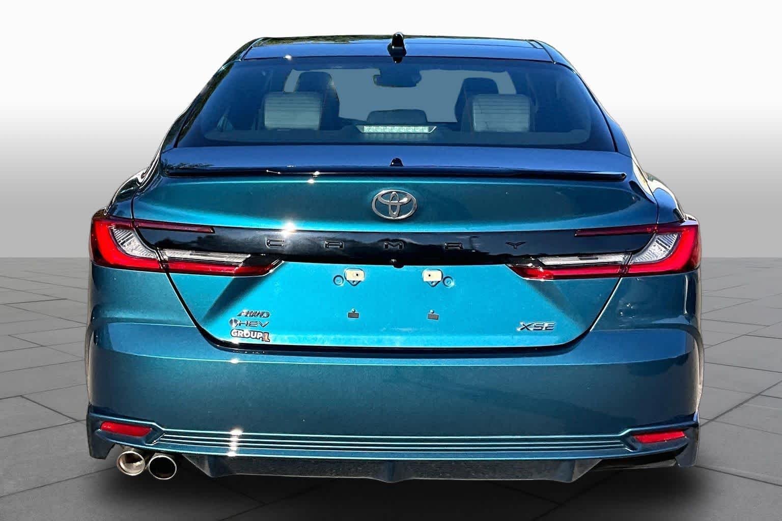 Used 2025 Ocean Gem Toyota XSE image 5