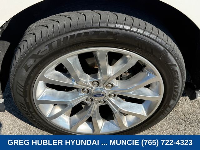 Used 2019 White Ford Platinum image 11