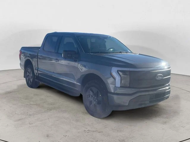2025 Ford F-150 Lightning Flash - Photo 7
