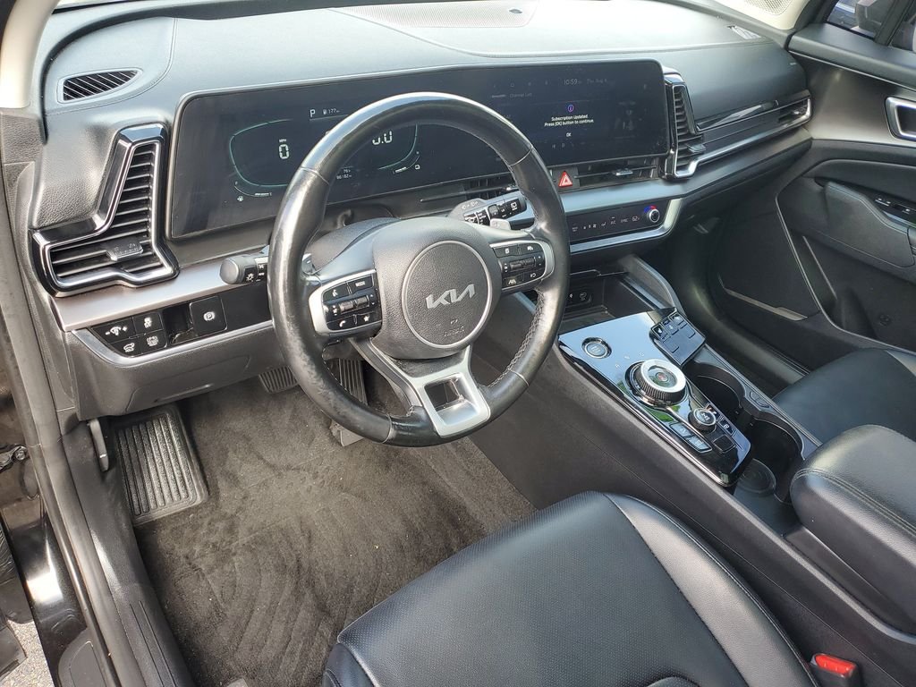 Used 2023 Fusion Black Kia EX image 8