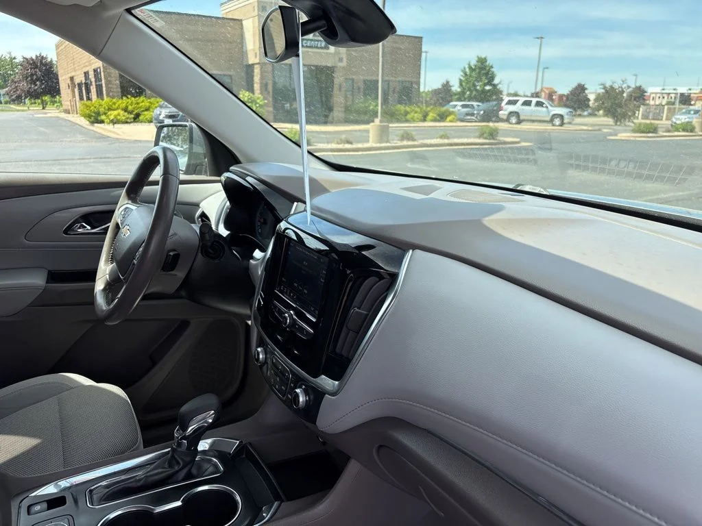 Used 2021 Satin Steel Metallic Chevrolet LT image 32