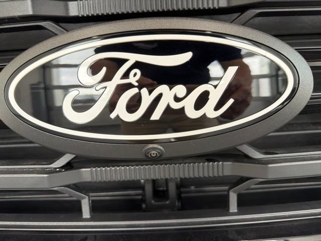 New 2026 Avalanche Ford XLT image 3
