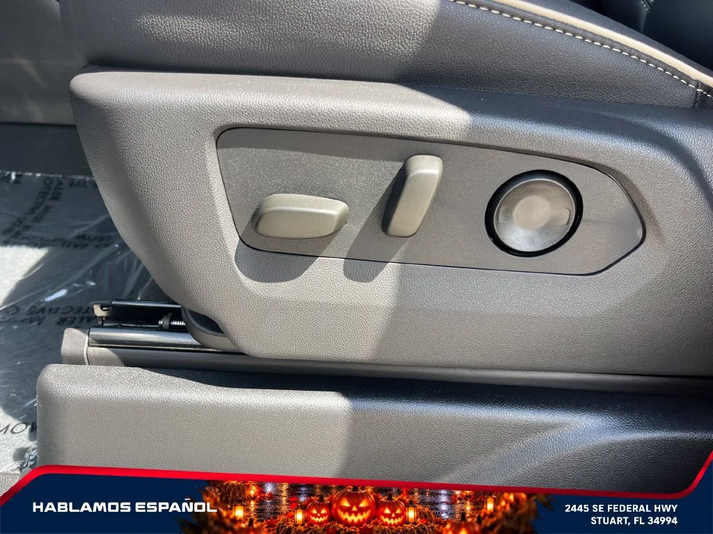 New 2026 Onyx Black GMC Elevation image 15