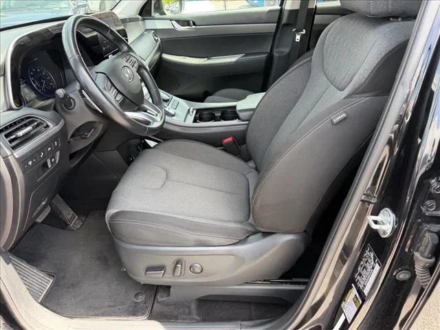 Used 2022 Black Hyundai SEL image 8