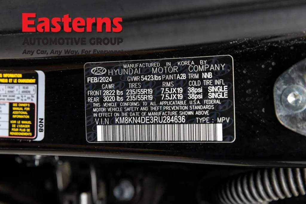 Used 2024 Black Hyundai SEL image 31
