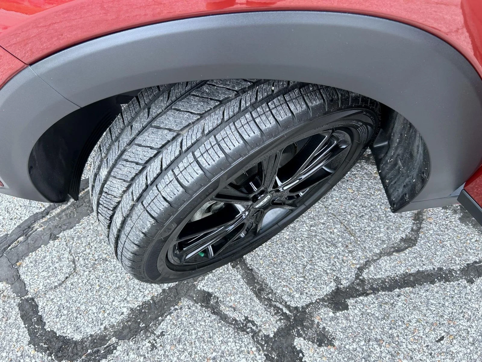 Used 2019 Red Hyundai Night image 23