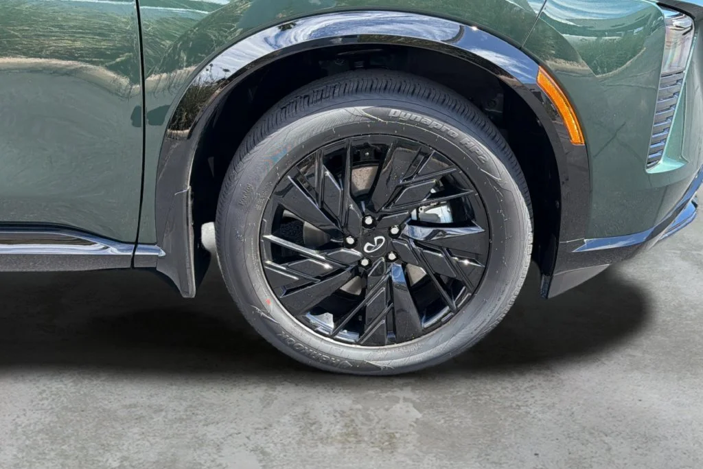 New 2027 DEEP EMERALD INFINITI Sport AWD image 9