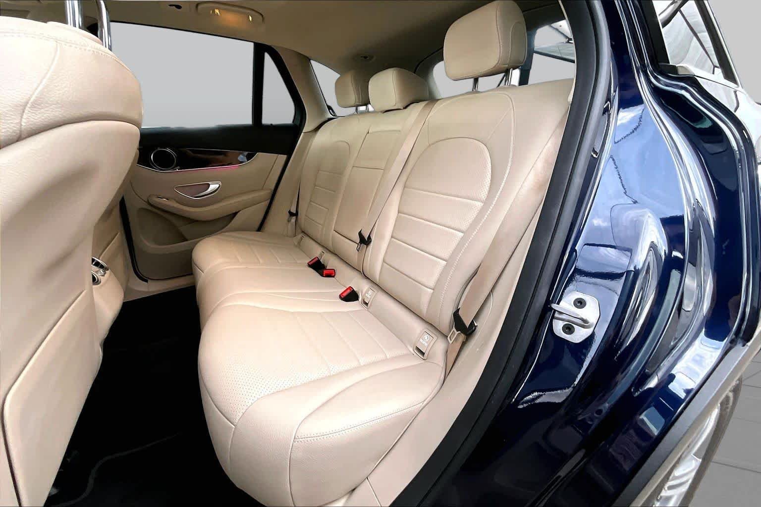 Certified Used 2022 Lunar Blue Metallic Mercedes-Benz GLC 300 image 21
