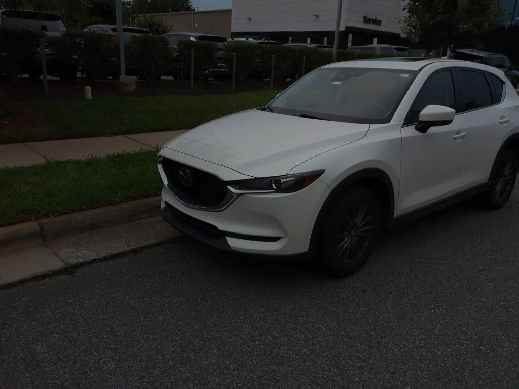 Used 2019 White Mazda Touring image 1