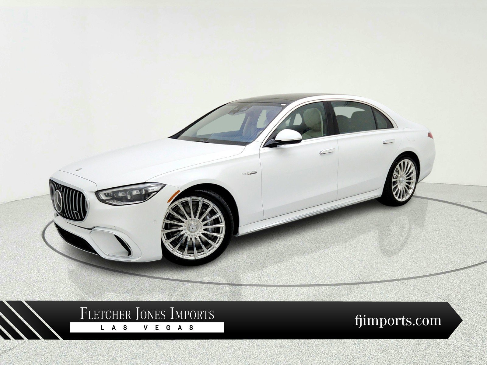 New 2026 MANUFAKTUR Moonlight White Metallic Mercedes-Benz AMG® S 63 E 4MATIC Sedan image 26