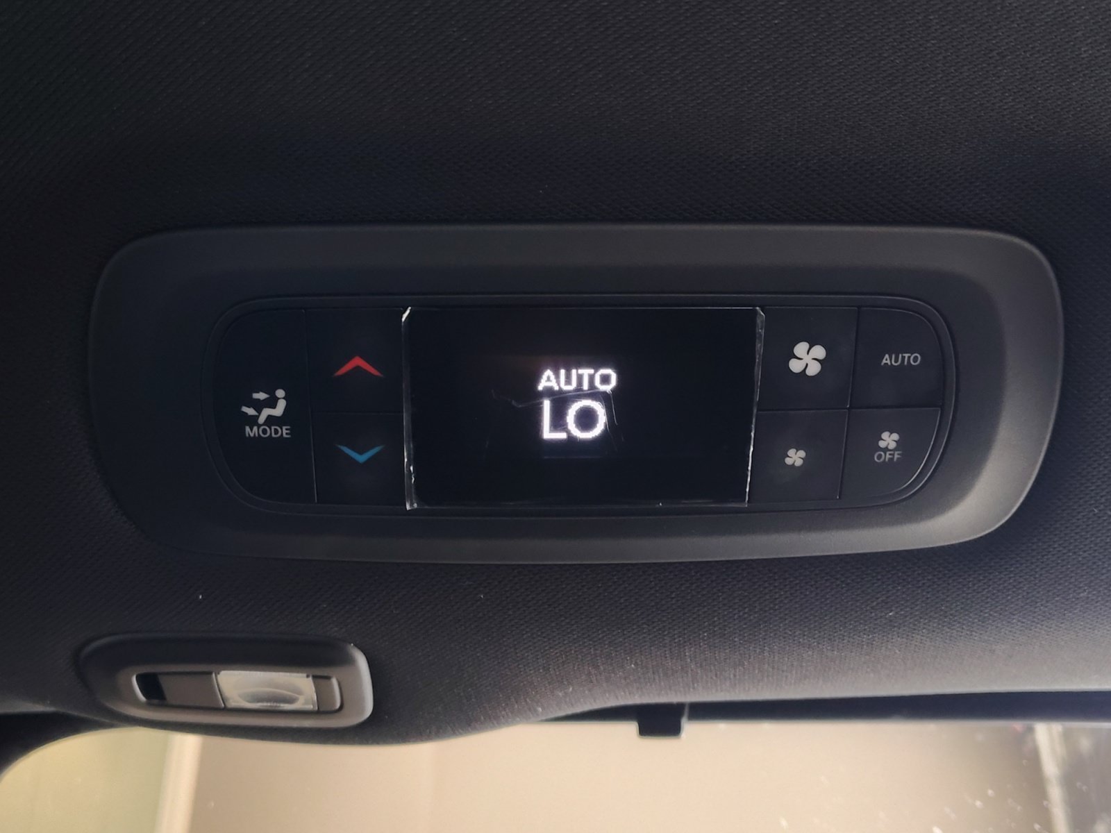 Used 2019 Granite Crystal Metallic Clearcoat Chrysler Limited image 33