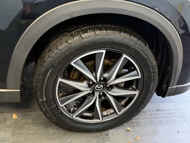 Used 2018 Black Mazda Grand Touring image 13