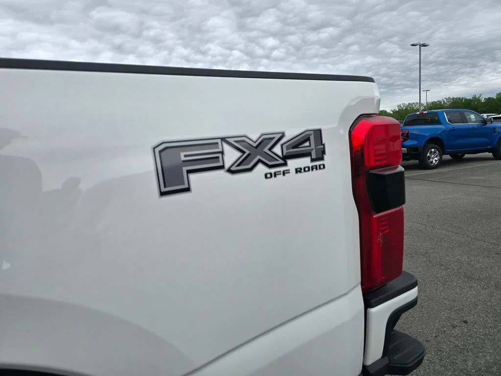 New 2026 Star White Metallic Tri-Coat Ford F-250® Lariat® image 11