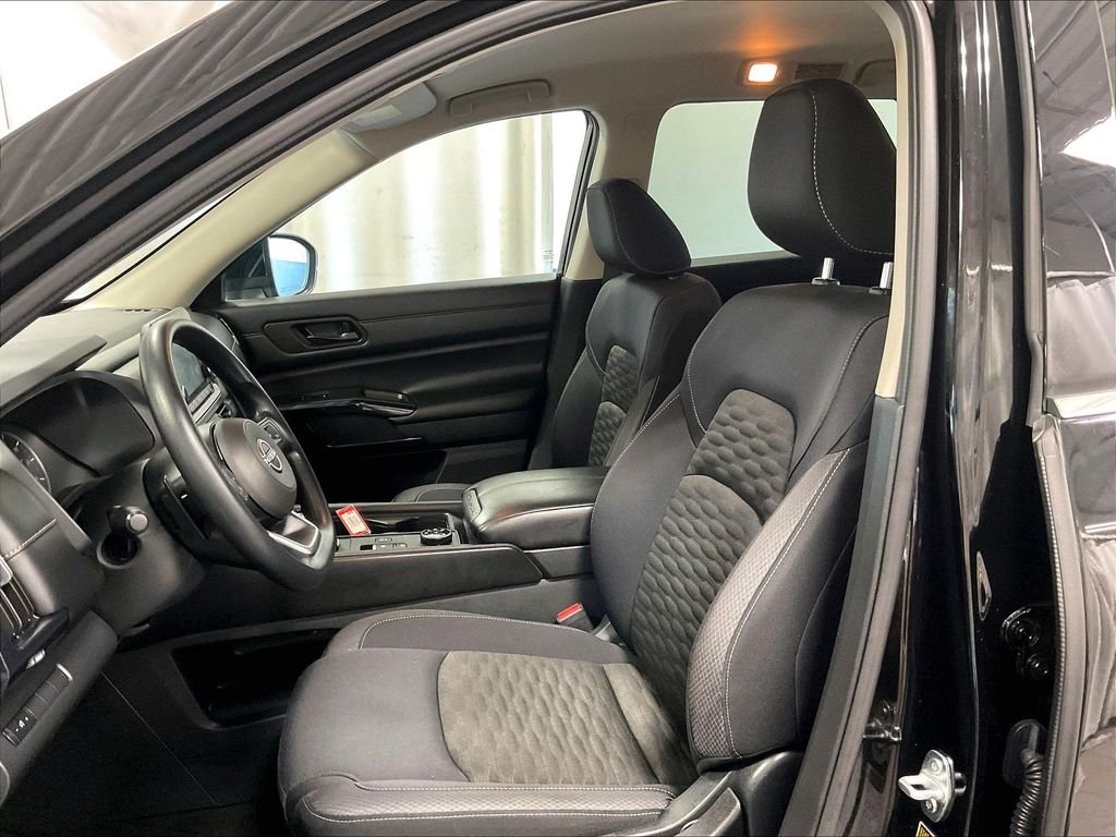 Used 2024 Black Nissan S image 10