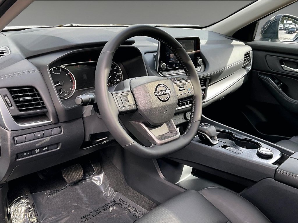 Used 2026 White Nissan Dark Armor image 12