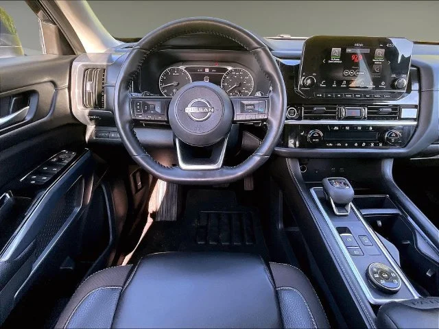 Used 2024 Super Black Nissan SL image 17