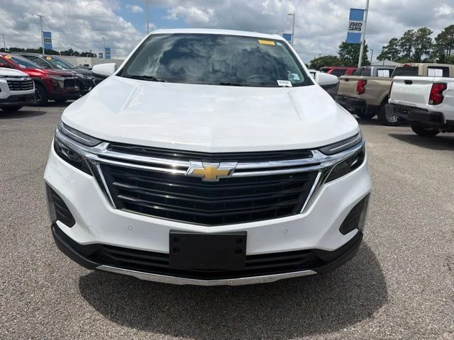 Used 2024 White Chevrolet LT image 8